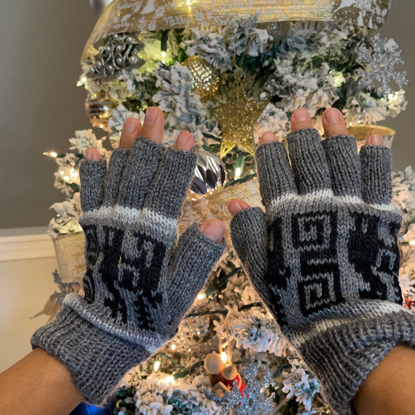 Soft Alpaca Fingerless Gloves Size SM Neutral Gloves Llama Design