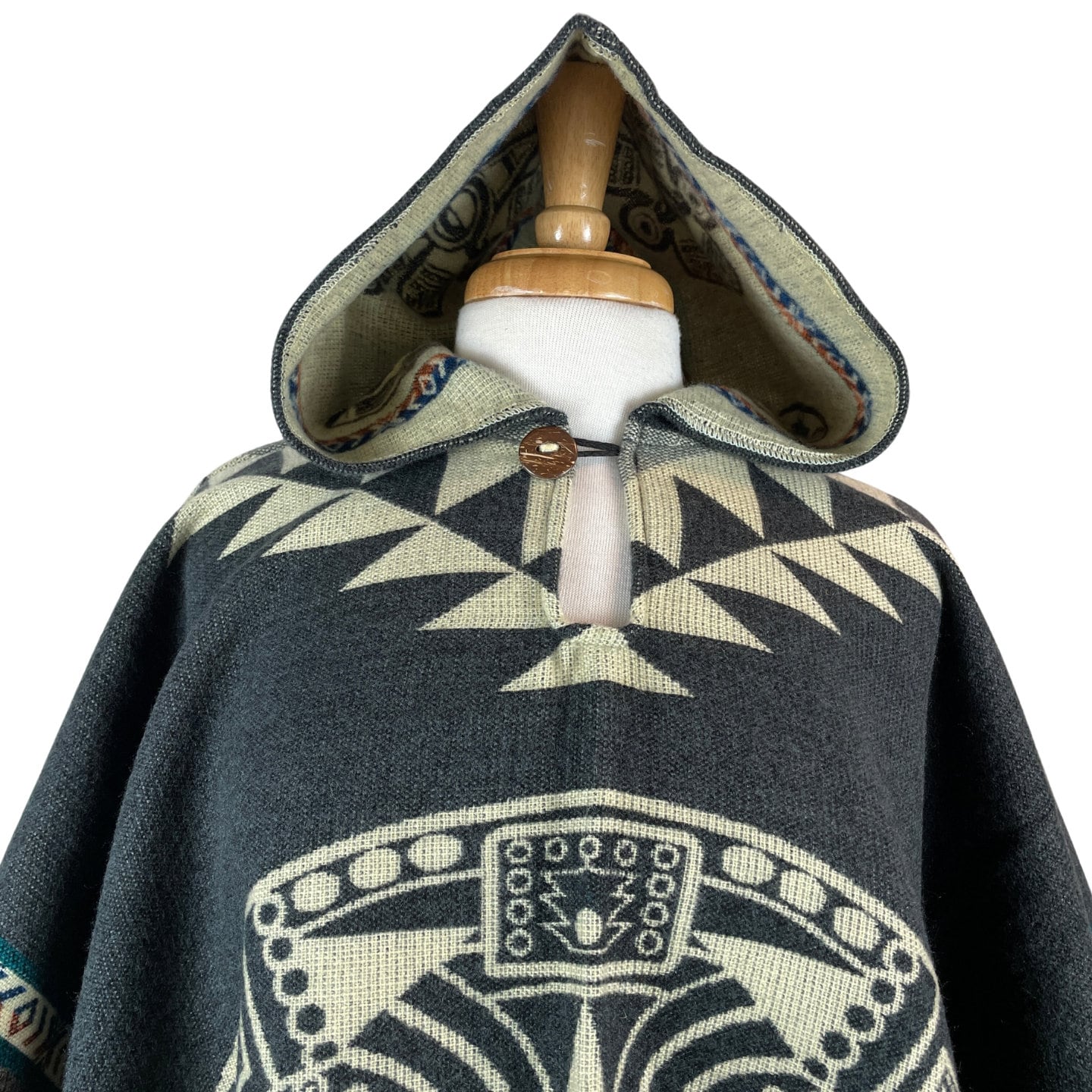 Warm Hooded Unisex Aztec Calendar Poncho - Gray Beige
