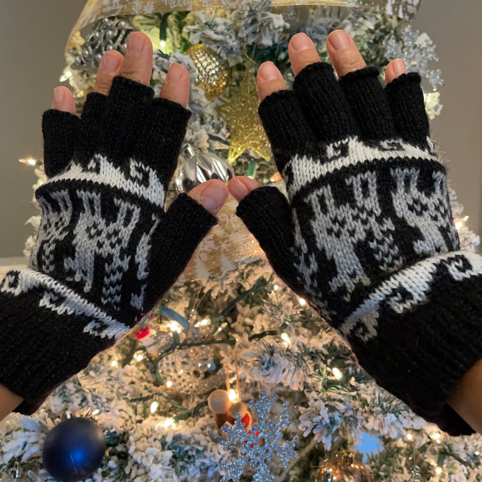 Alpaca Fingerless Gloves Size SM Neutral Colors