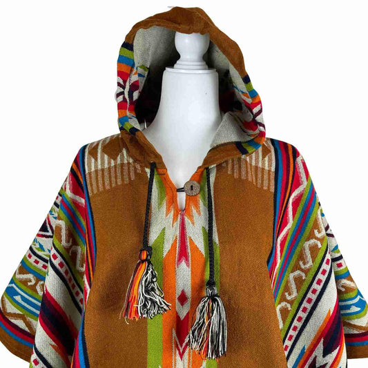 Versatile Poncho for Men and Women - Cozy Winter Clothing | Copper Light Green