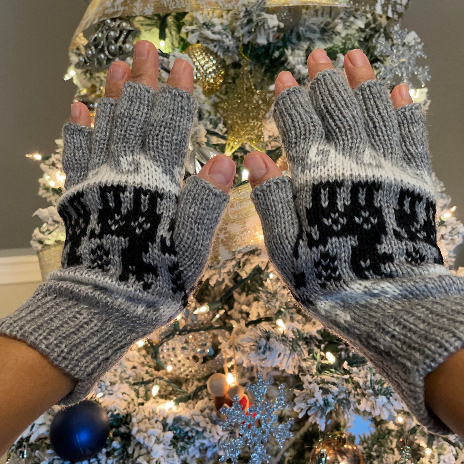 Alpaca Fingerless Gloves Size SM Neutral Colors