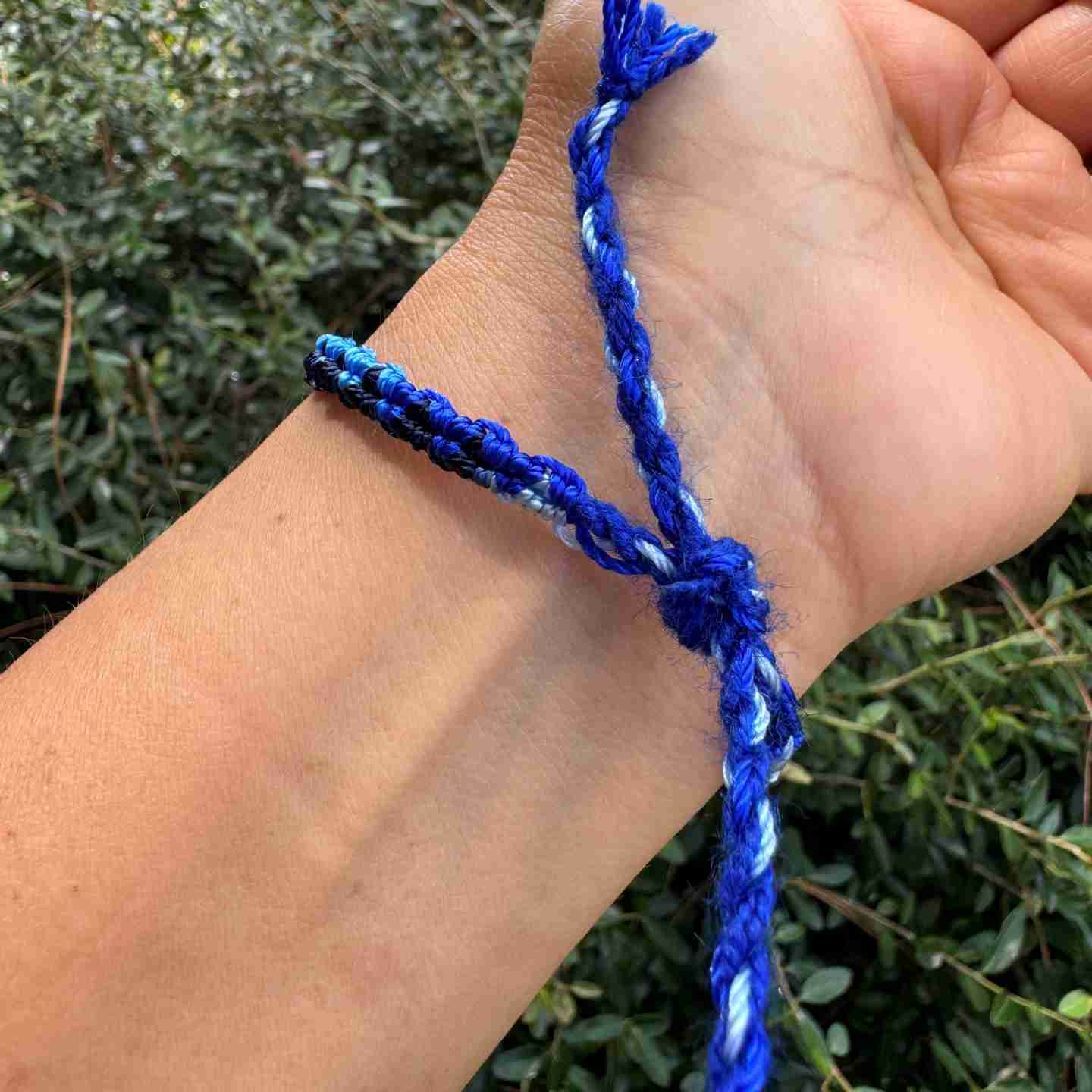 Colorful Shell Bracelets Handmade Adjustable Boho Jewelry with Cowrie Shells