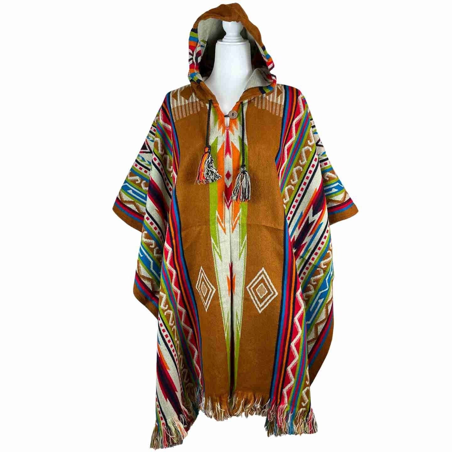 Versatile Poncho for Men and Women - Cozy Winter Clothing | Copper Light Green