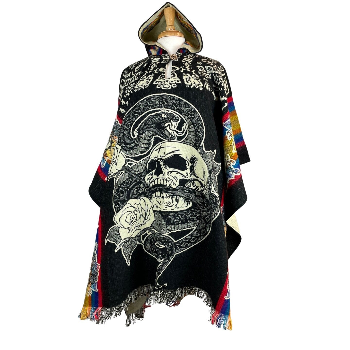 Skull and Snake Unisex Poncho – Latin American Boutique
