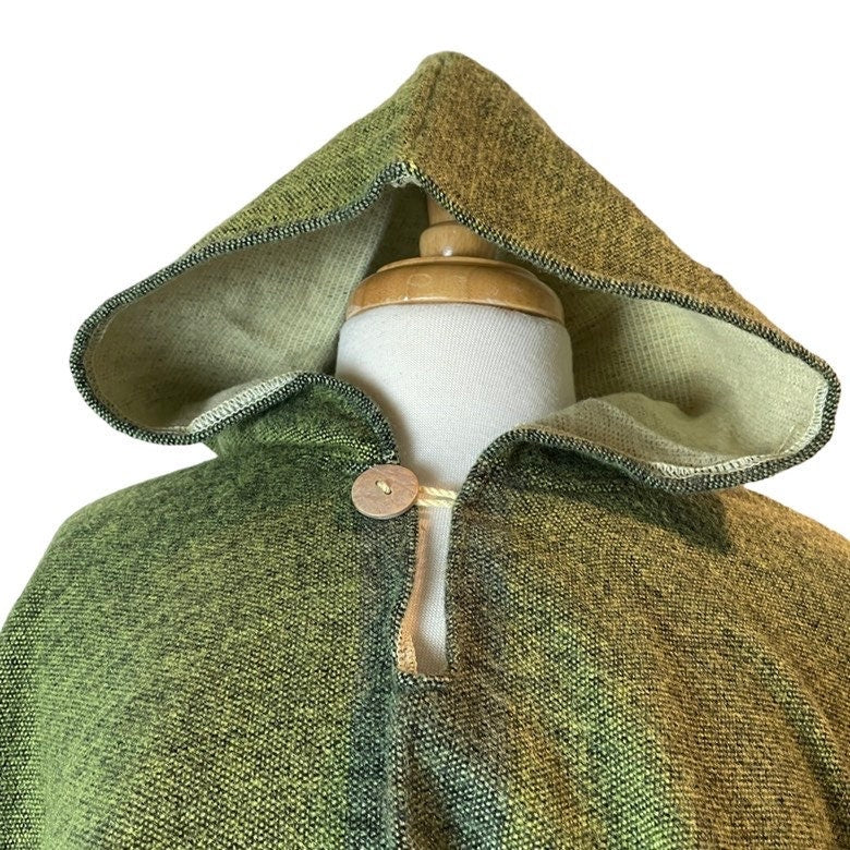 Mens Alpaca Wool Poncho Hoodie | Green Black