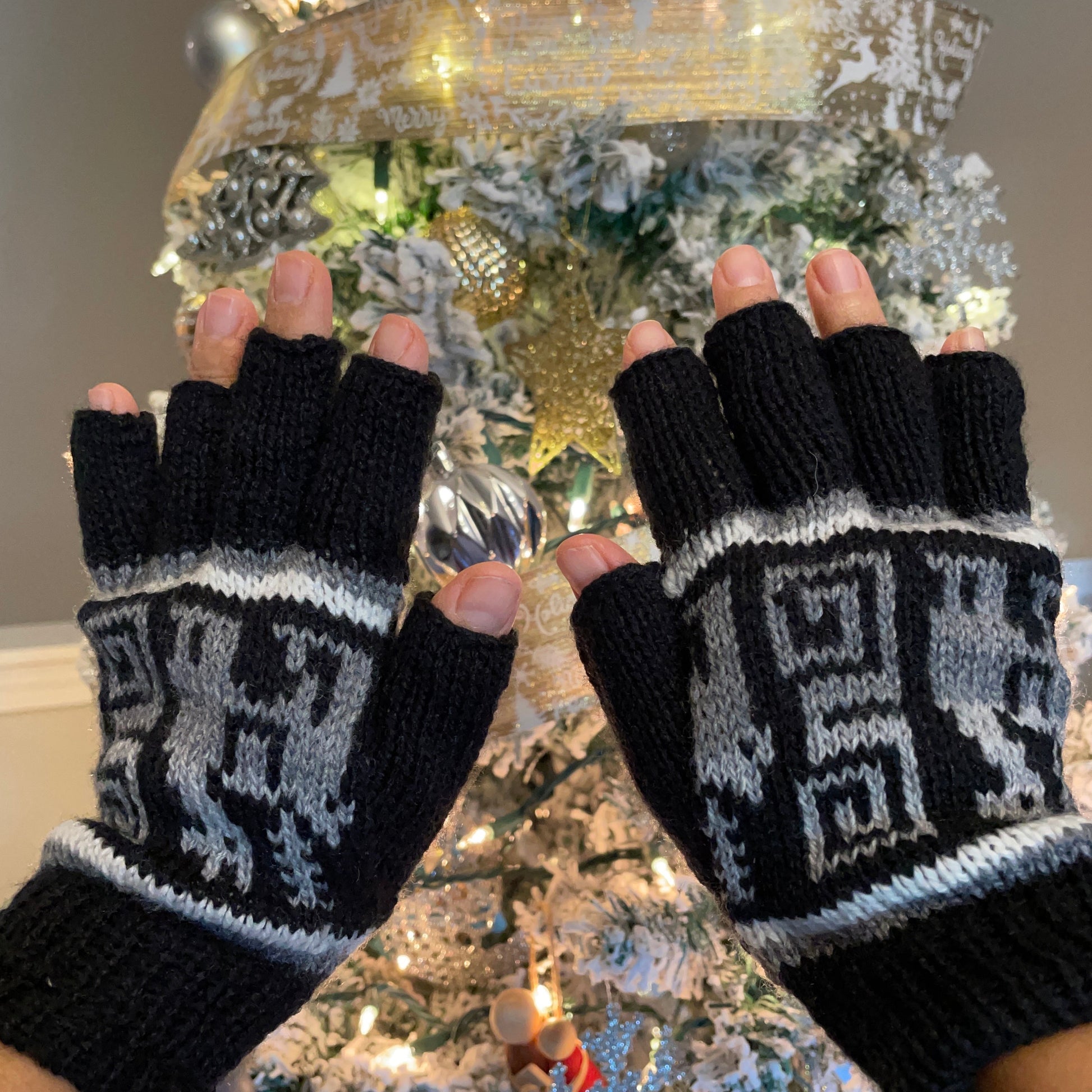Soft Alpaca Fingerless Gloves Size SM Neutral Gloves Llama Design