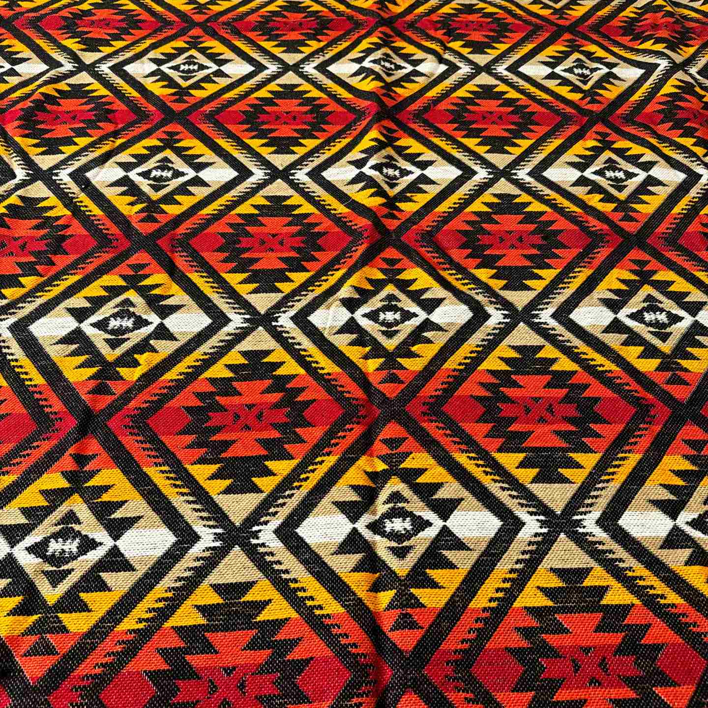 Black & White Sheep Wool Blanket | Ecuadorian Woven Throw