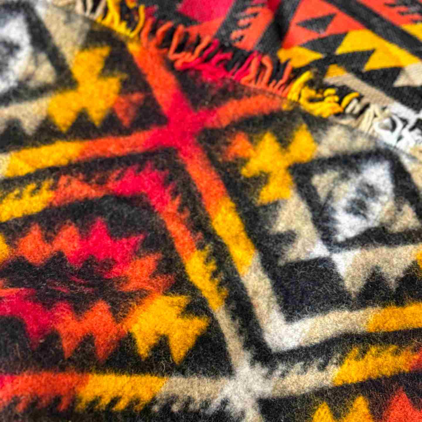 Black & White Sheep Wool Blanket | Ecuadorian Woven Throw